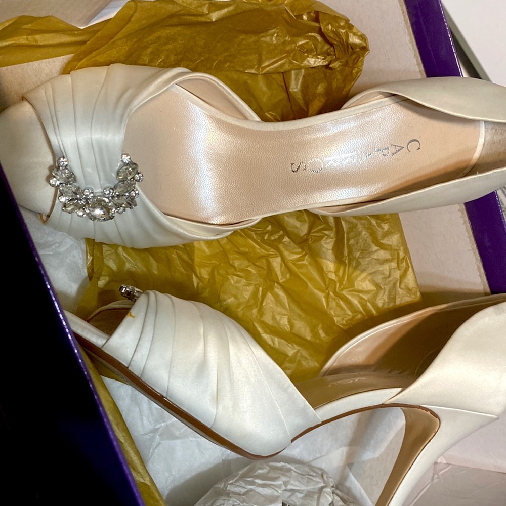 Caparros stiletto heel